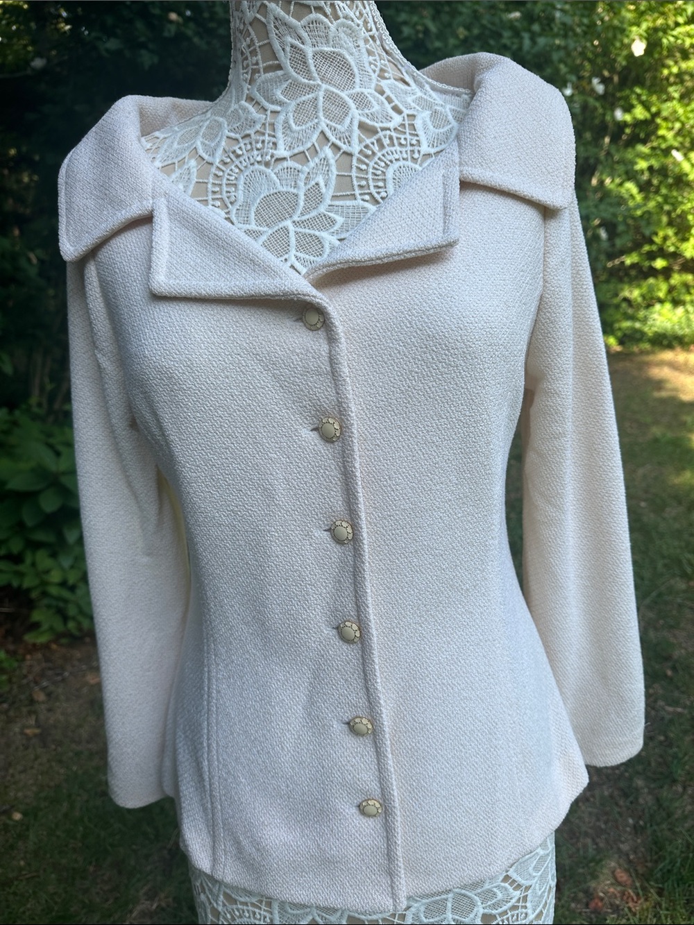 St. John Collection Cream Textured Button Front Jacket - Picture 7 of 7